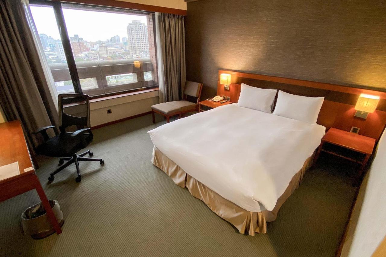 Guide Hotel Hsinchu Zhongyang Kültér fotó