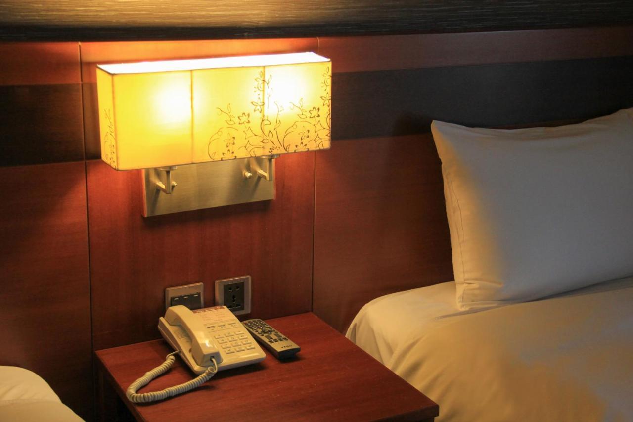 Guide Hotel Hsinchu Zhongyang Kültér fotó